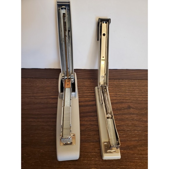 Vintage Swingline Stapler Lot 747 & 406 Gray Desk Staplers Made in Britain Retro - Picture 3 of 12